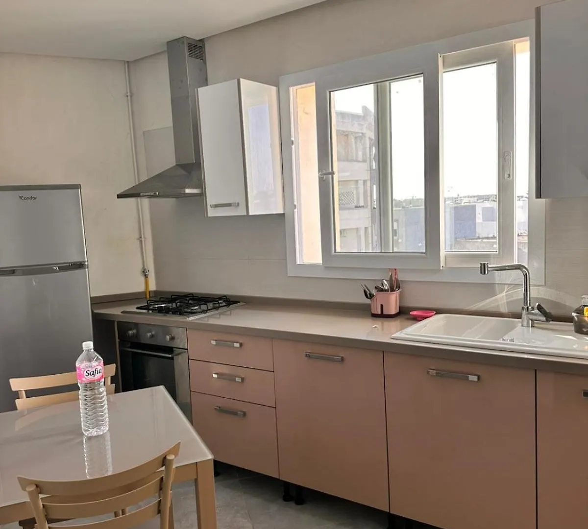Luxueux Appartement S1 Jardins De Carthage Tunis 0*,